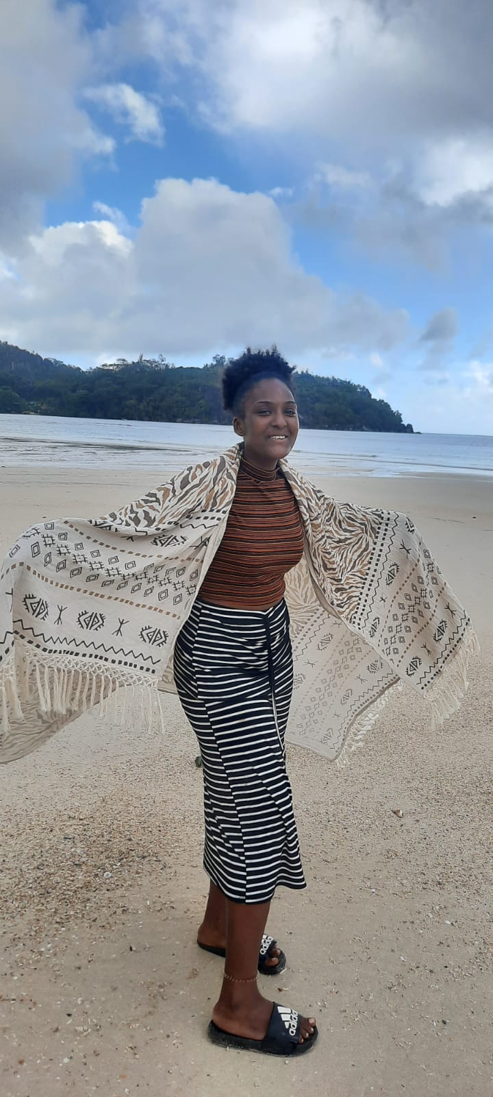 כירבולית טטרה Desert