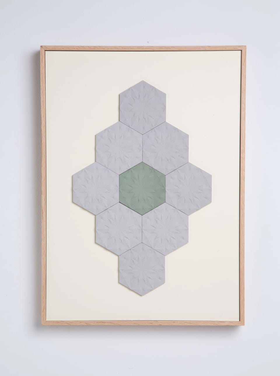 תבליט אריחי בטון - דגם פאס