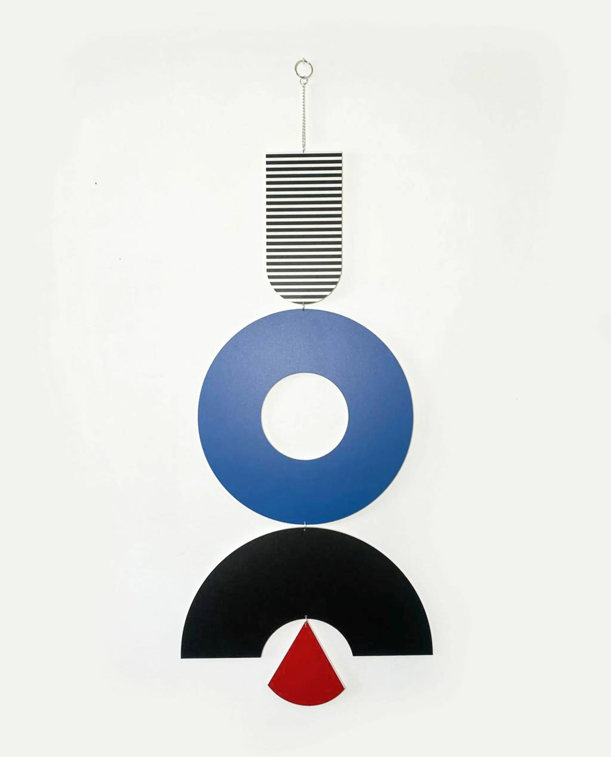 תכשיט קיר גיאומטרי כחול