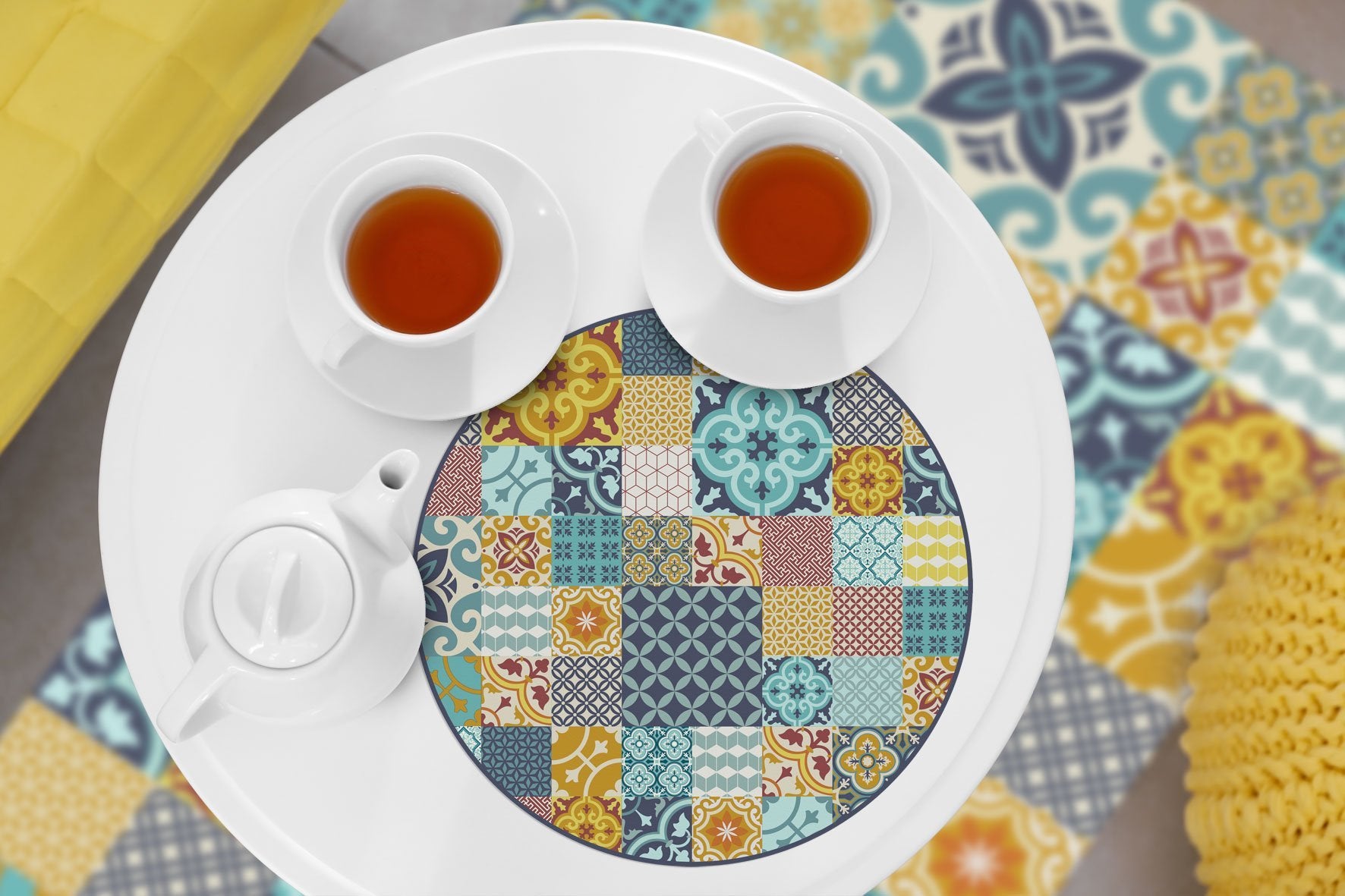 פלייסמט ויניל עגול - דגם Tiles צבעוני