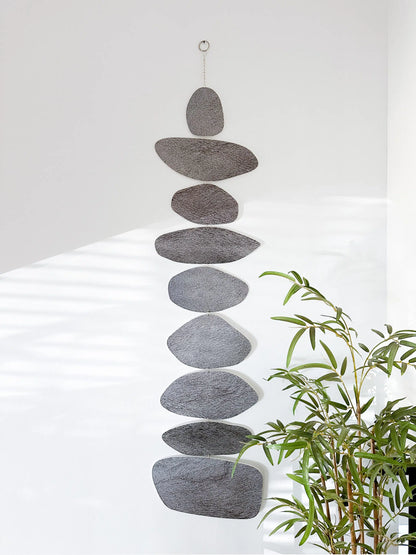 תכשיט קיר בלאנס - אבן אפור