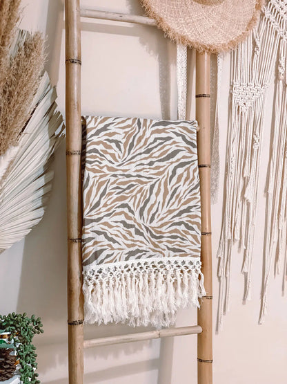 כירבולית טטרה Zebra