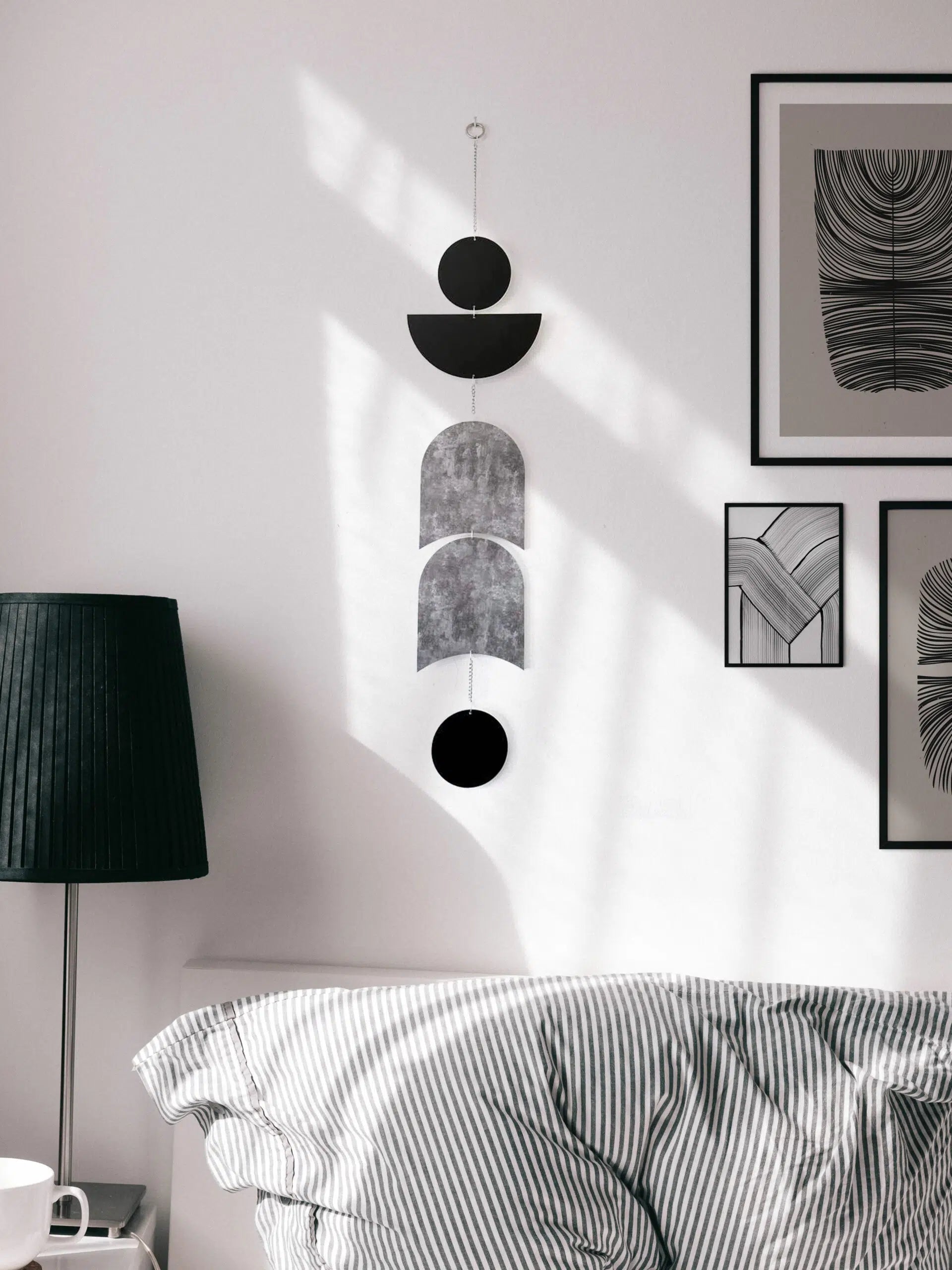 שלישיית תכשיטי קיר - אפור