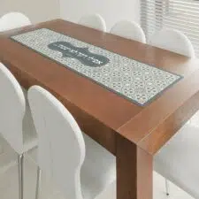 דקה-לא-ישבתי-שולחן