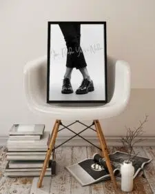 bw_Shoes-frame