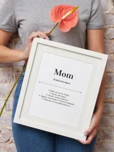 mom-noun-frame