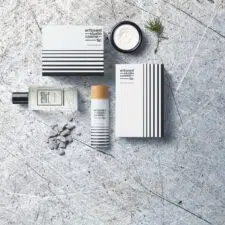cosmetic-products-and-packages-scene@2x