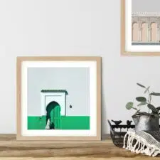 green-wall-frame2